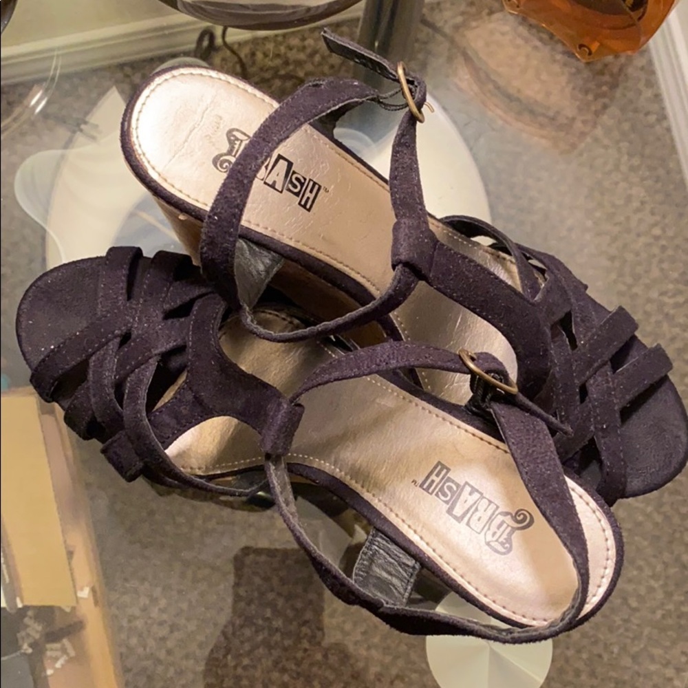 Summer Wedges! -Size 9